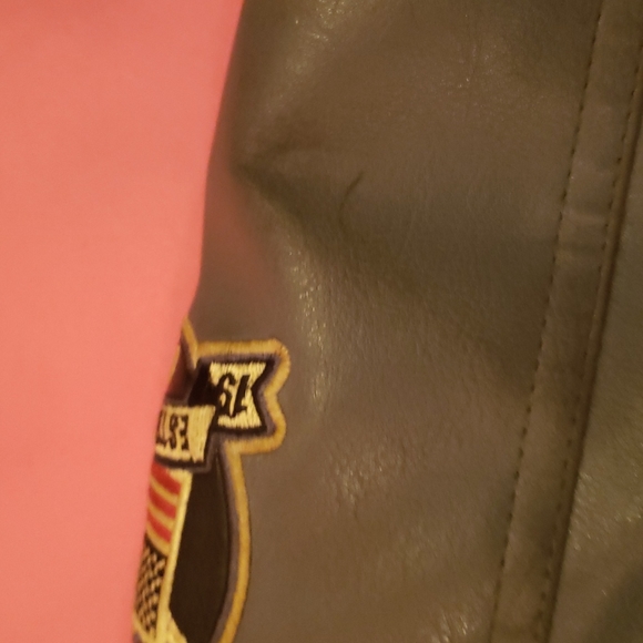 Avirex Leather Jacket Vintage size 3T ( kids) - Picture 11 of 11